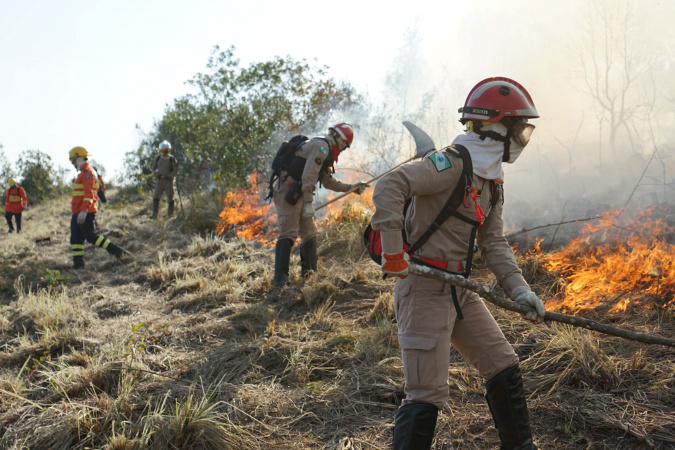 Bombeiros prestaram mais de 63 mil atendimentos no 1º semestre; incêndios cresceram