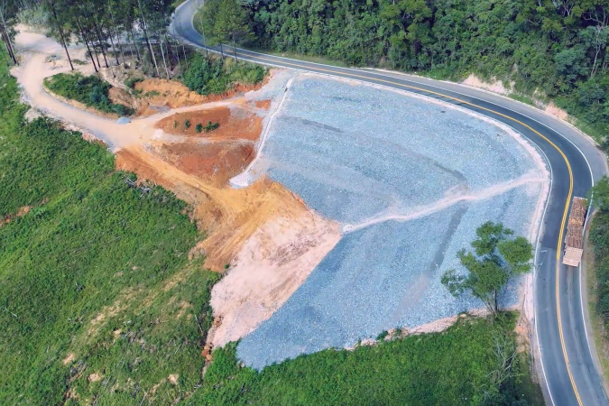 DER/PR finaliza recuperação emergencial de rodovia em Rio Branco do Sul