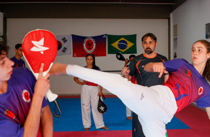 Geração Olímpica e Paralímpica: técnico Rodrigo Ferla transforma parataekwondo e quer medalhas