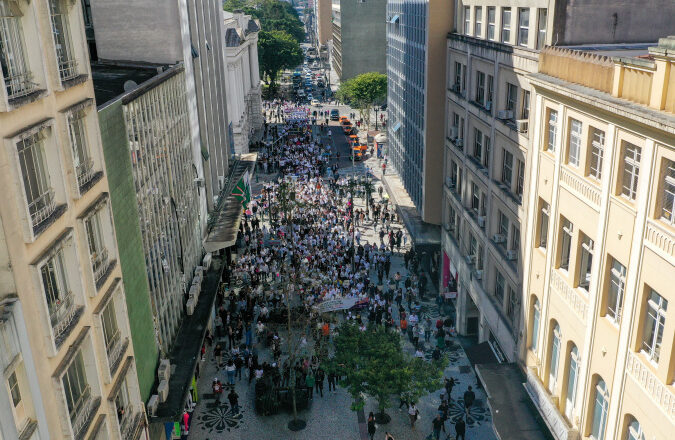 Luta contra o feminicídio reúne 100 municípios na Caminhada do Meio-Dia