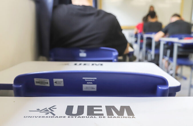 UEM abre concurso com 82 vagas para docentes efetivos; salários vão até R$ 16,5 mil