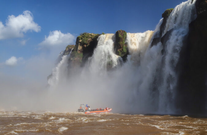 Viaje Paraná abre espaço para empresários do turismo na FIT América Latina