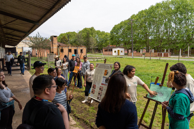 CEEP Newton Freire recebe a Feira de Projetos e Profissões dos cursos técnicos