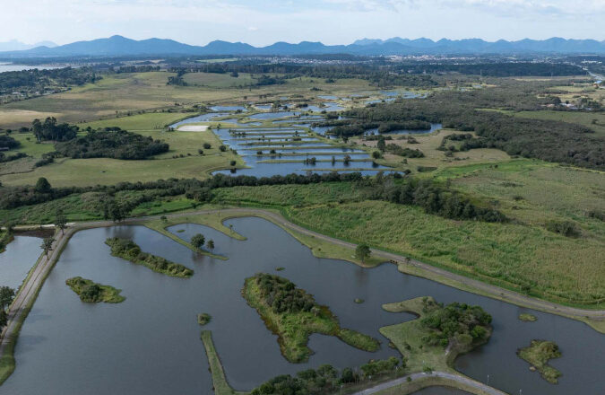 Reservatório natural da Sanepar nas cavas do Iguaçu armazena 2 bilhões de litros de água